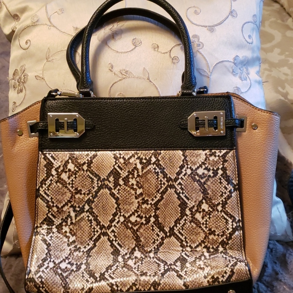 Medium to larger Tote Snake askin Embossing two to